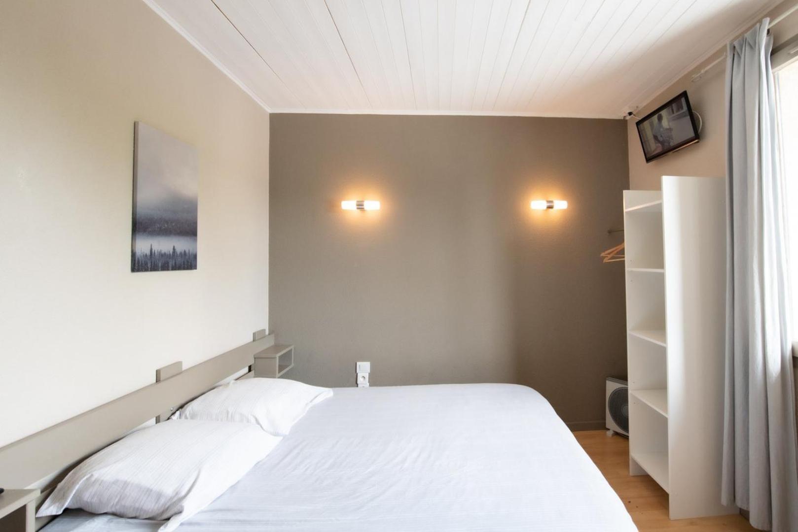 Chez Jostel - Chambre 4 Genay  Exterior photo